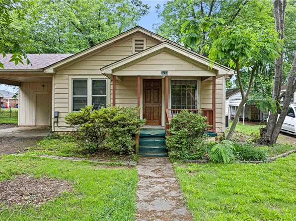 1213 N Boston Pl, Russellville, AR 72801