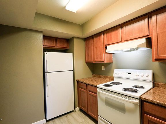 4th image of 3839 N 23rd Dr
