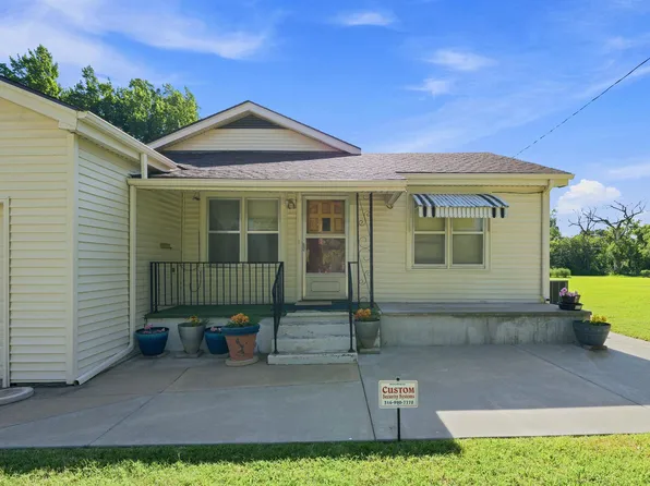 1138 N Sheridan St, Wichita, KS 67203