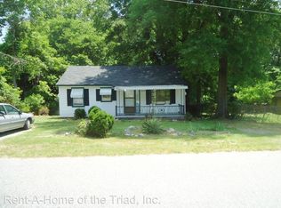 1212 Lakeview Heights Dr, High Point, NC 27265