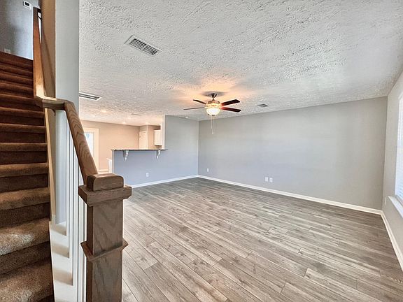 2nd image of 1011 Crested Run