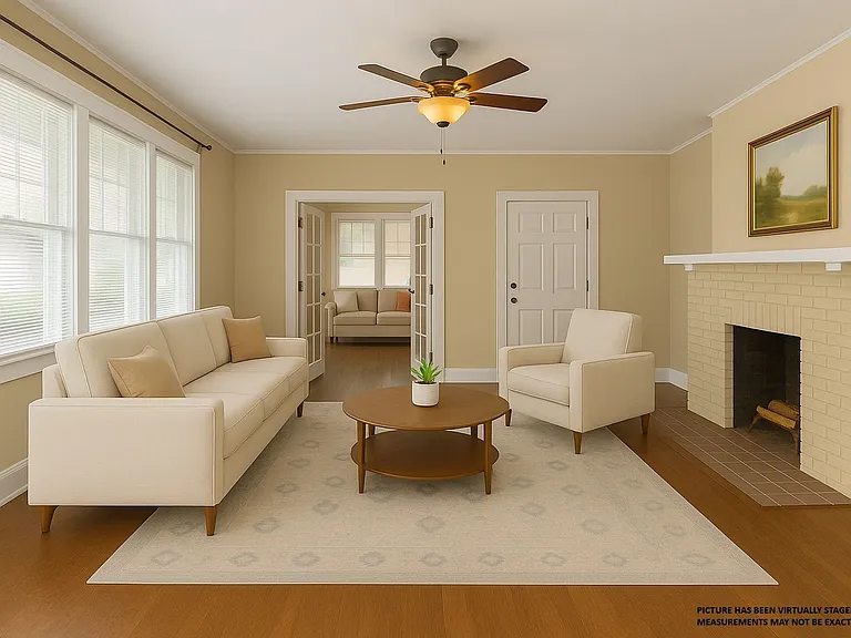 812 Harwood St — Photo 5