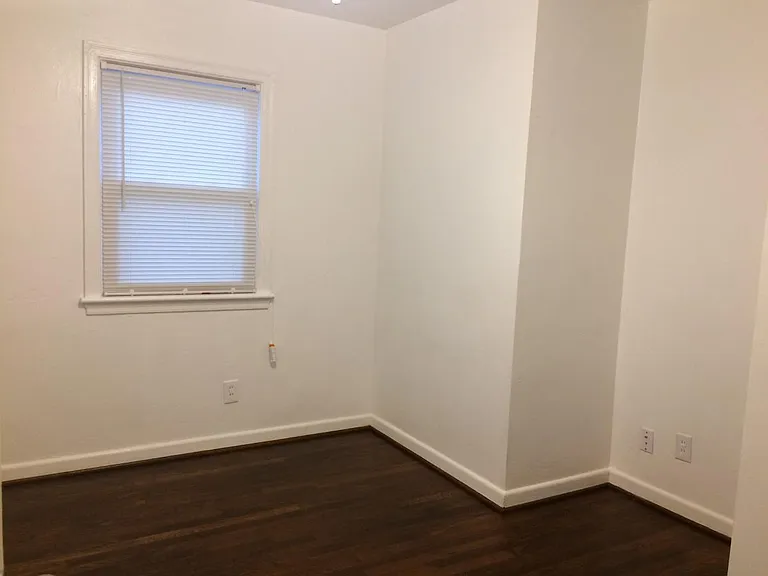 3468 Vivian St — Photo 28