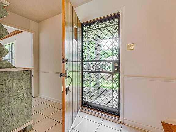 3rd image of 7635 Wheatley Dr