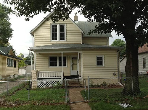 2911 Dudley Duplex Photo 1