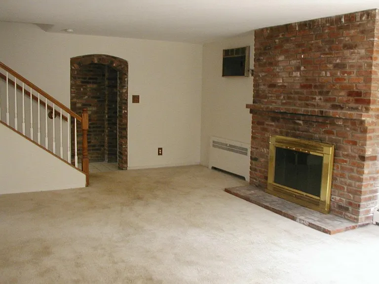 1650 Colonial Dr — Photo 24