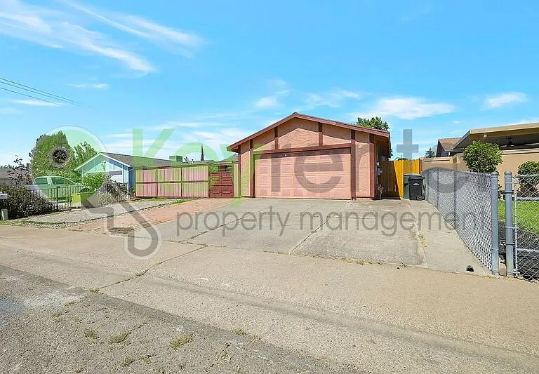 7137 Reyn Oaks Way — Photo 36