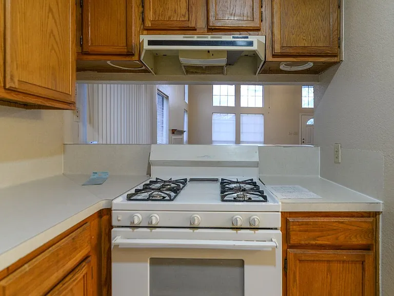 11815 Sunrise Dr — Photo 25