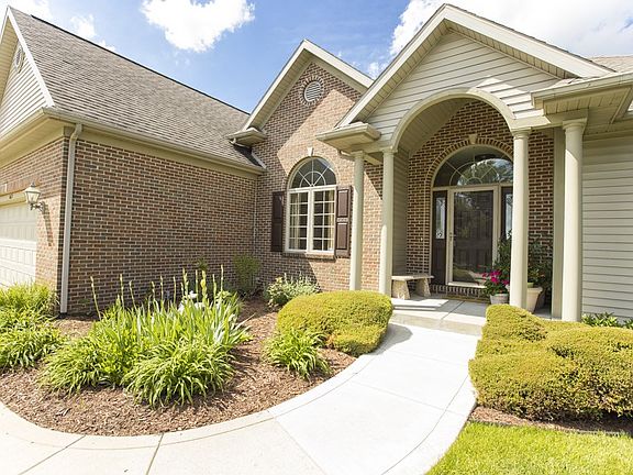 2nd image of 6631 Dockside Dr