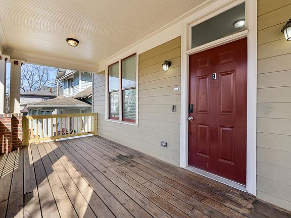 3rd image of 94 Lucy St SE #B