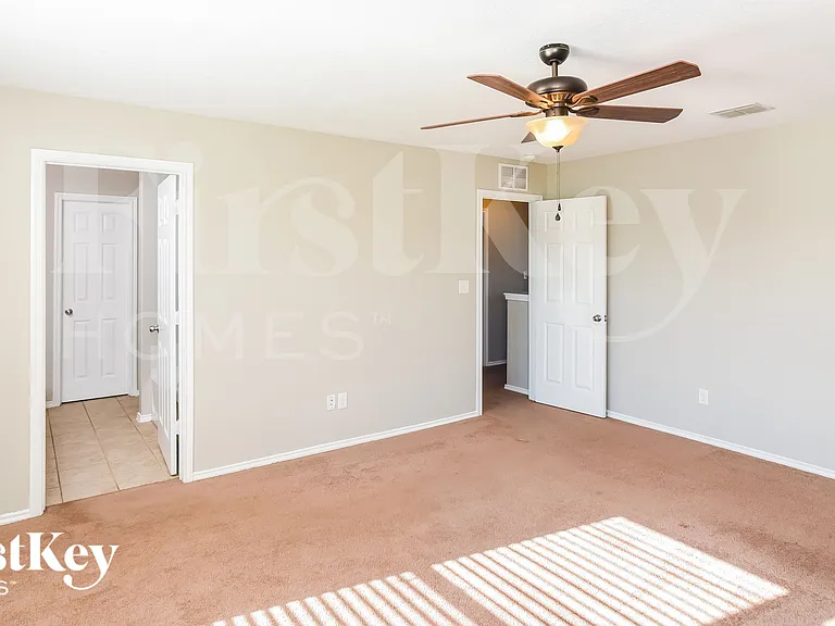 8902 Preserve Trl — Photo 11