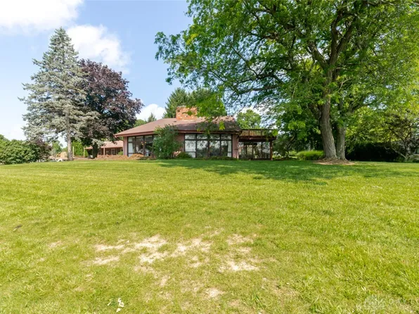 220 Plunder Cv, Eaton, OH 45320