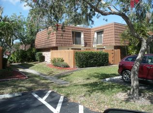 1448 Park Shore Cir APT 1, Fort Myers, FL 33901