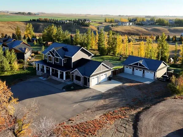 105 W Whitetail Pl, Lethbridge County, AB T0K 2A0