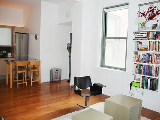 Rented by Sotheby's International Realty | media 34