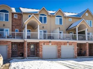 1253 Silvan Forest Dr #7, Burlington, ON L7M 0B7
