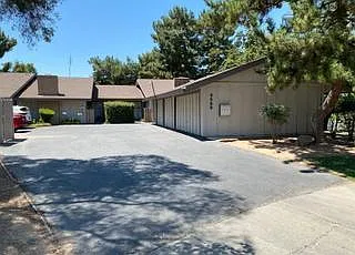2 bed, 998 sqft, $1,700 — Photo 3