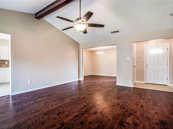 5th image of 2941 Echo Dr