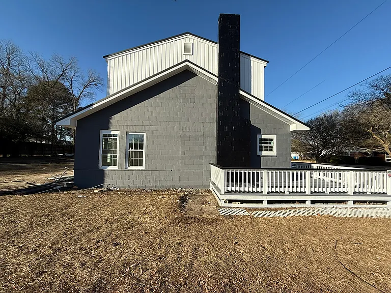 221 E Plank Rd — Photo 33