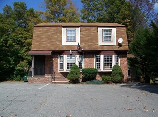 100 Oak Ridge Rd, Oak Ridge, NJ 07438