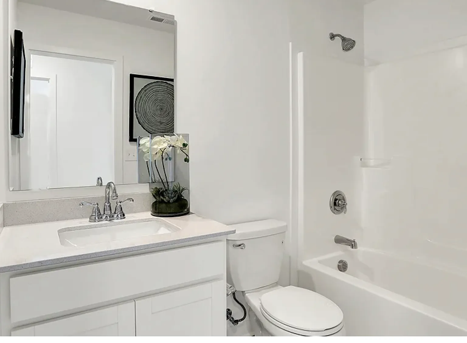 2851 Woods Edge Dr — Photo 3