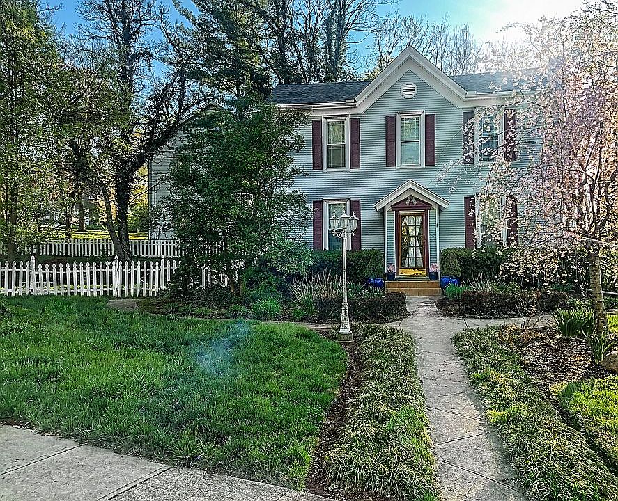 1st image of 3658 Archer Ave