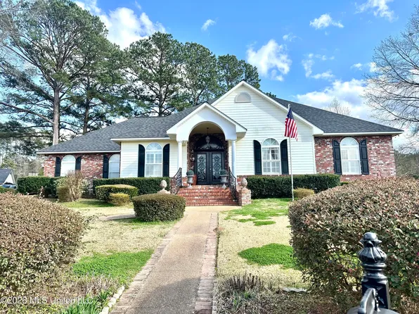 53 Sandalwood Trl NE, Brookhaven, MS 39601