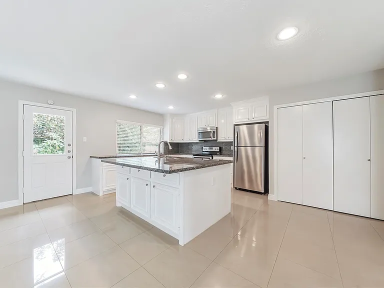 6630 Tara Dr — Photo 10