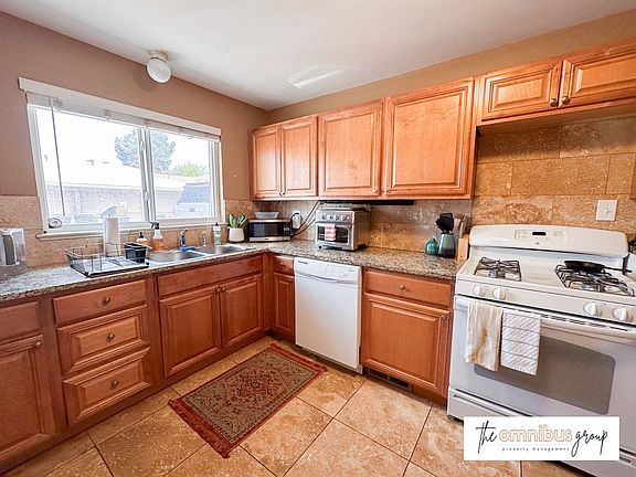 4th image of 1380 S Sherman St #1388