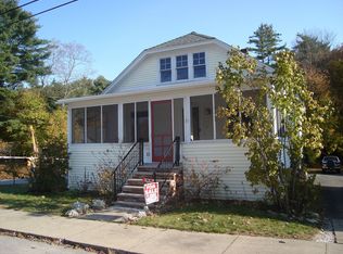 23 Prospect St, Springvale, ME 04083