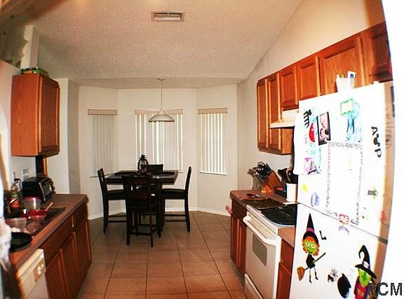 3rd image of 10 Fawn Ln