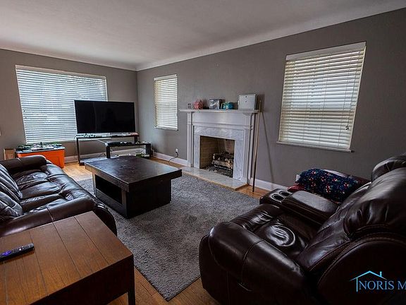 2nd image of 2659 Northwood Ave