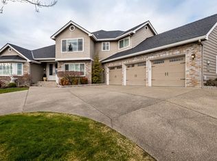 3951 Southview Ter, Medford, OR 97504