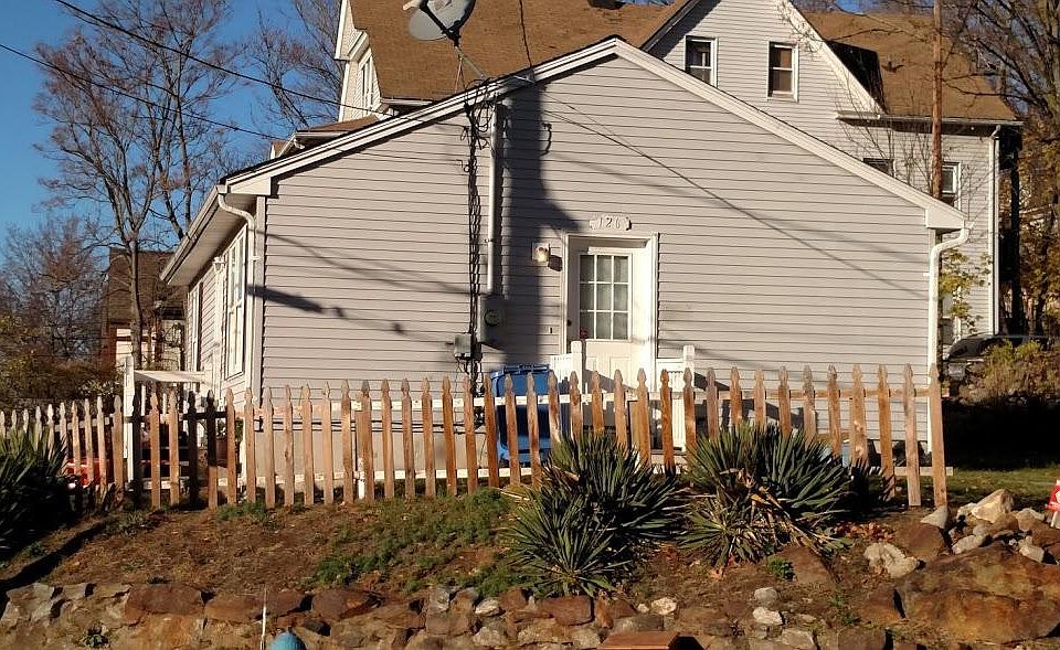 2nd image of 126 Johnson St