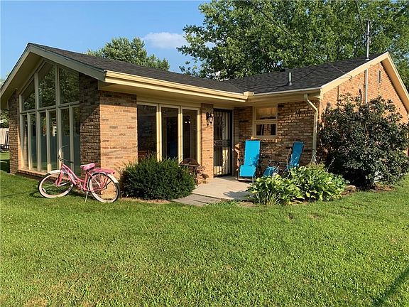 4th image of 118 Eastwood Dr
