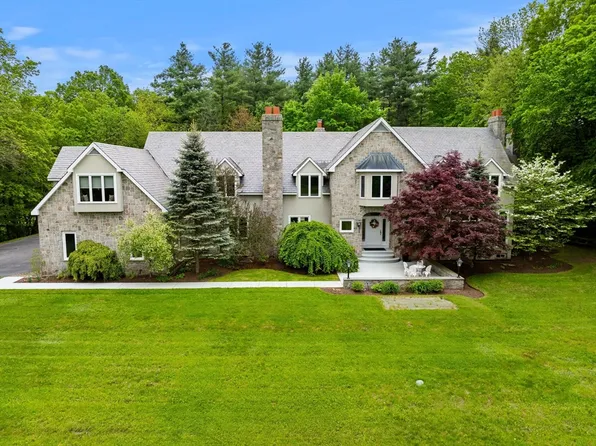 15 Richardson Rd, Hollis, NH 03049