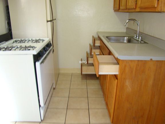 4th image of 580 S 11th St APT 7