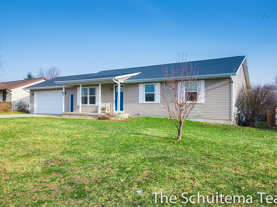 1st image of 61 Roberts Ct