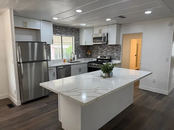 560 W Pleasant Ave Space 67, Tulare, CA 93274