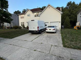 18 Chancellor Park Dr, Mays Landing, NJ 08330