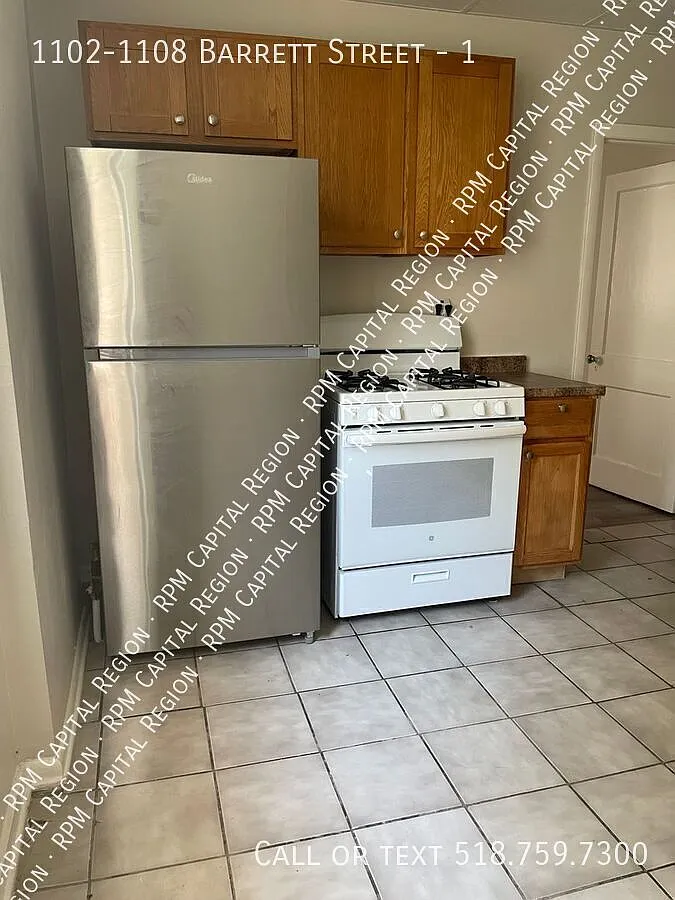 Cozy 1 bedroom, 1 bathroom — Photo 2