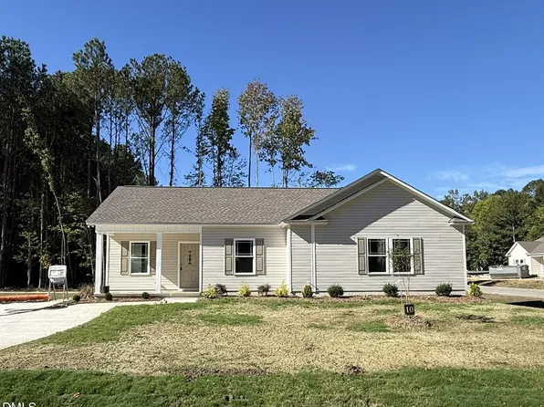 403 E Yukon St, Kenly, NC 27542