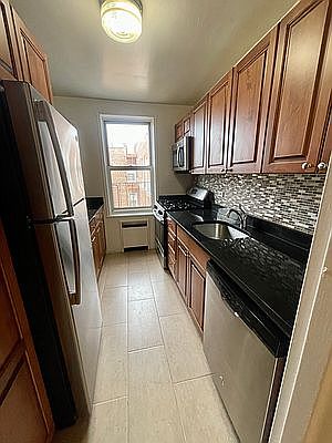 3rd image of 72-81 113th St #Z7