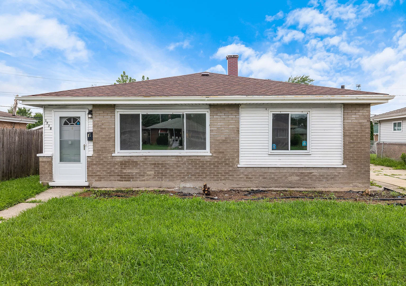 3 bed, 1.5 bath, 1147 sqft, $2,150 — Photo 1