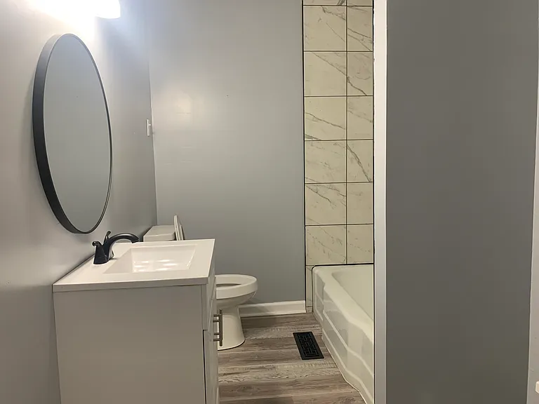 2020 W Columbine Ln — Photo 1