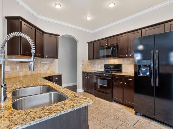 13113 Camden Dr