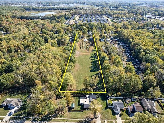 3rd image of 7168 Case Rd