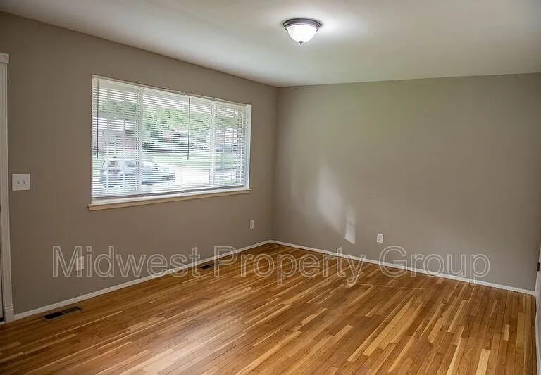 7316 Landi Ct — Photo 4