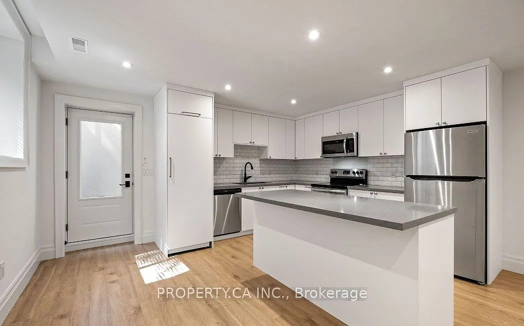 1 bed, $2,000 — Photo 1