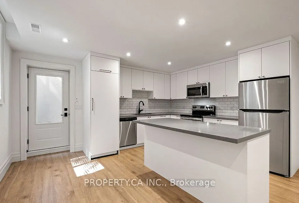 119 Invermay Ave